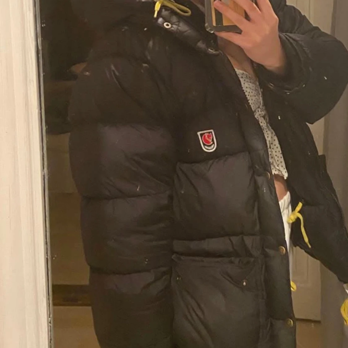 Svart dunjacka från Fjällräven - 90