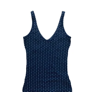 Mörkblå prickig linnetopp - Snygg mörkblå linnetopp med vita prickar och v-ringad design. Perfekt för en avslappnad stil med en touch av mönster.