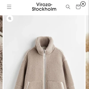 Beige teddyjacka från Viroza-Stockholm - Mysig beige teddyjacka som liknar den från hm🥰