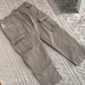 Cargobyxor  - Cargobyxor med fickor