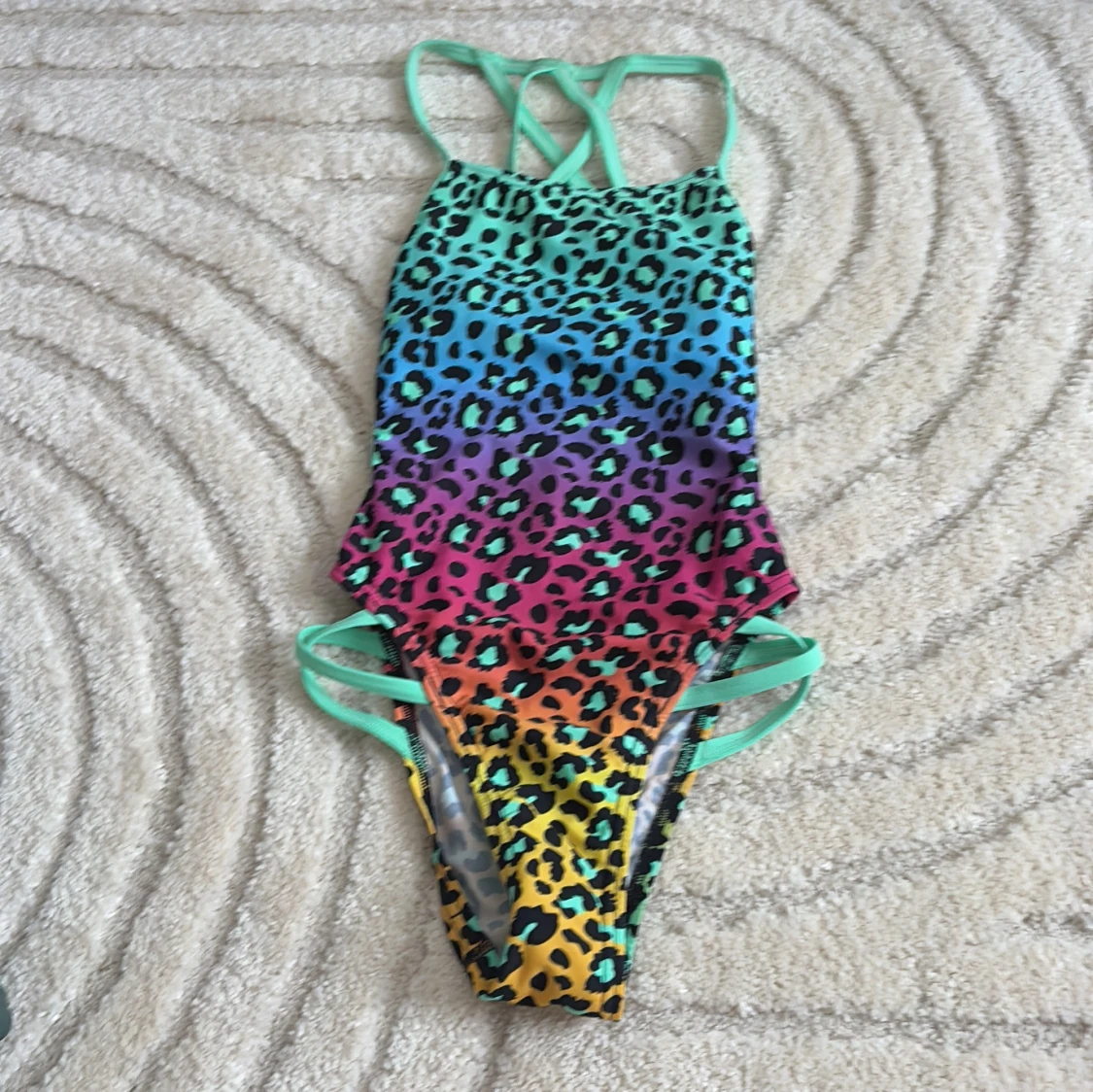 Flerfärgad leopardmönstrad baddräkt från Speedo