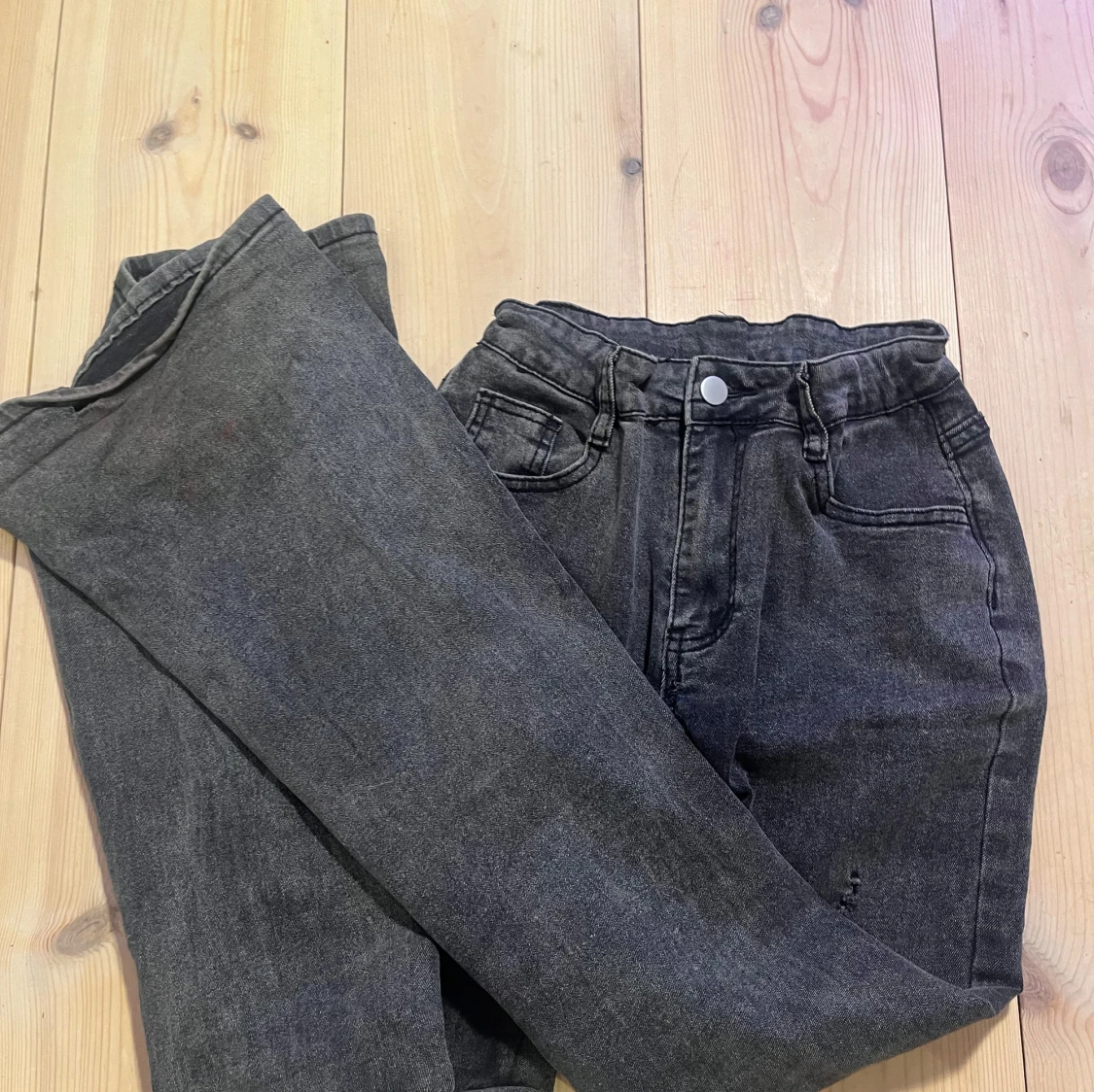 Svarta bootcut jeans - 2