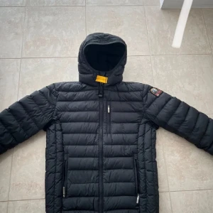 Parajumper jacka Y-M - Skick 5/10 strlk Y-M