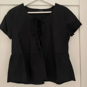 Gina tricot topp - Säljer min topp från gina 