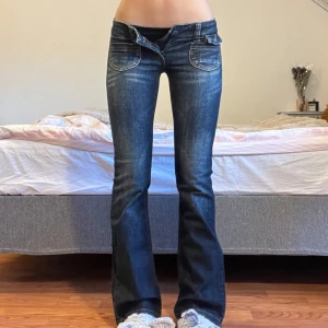 Only Jeans  - Midjemått: 35cm, innerbenslängd: 79cm 💖
