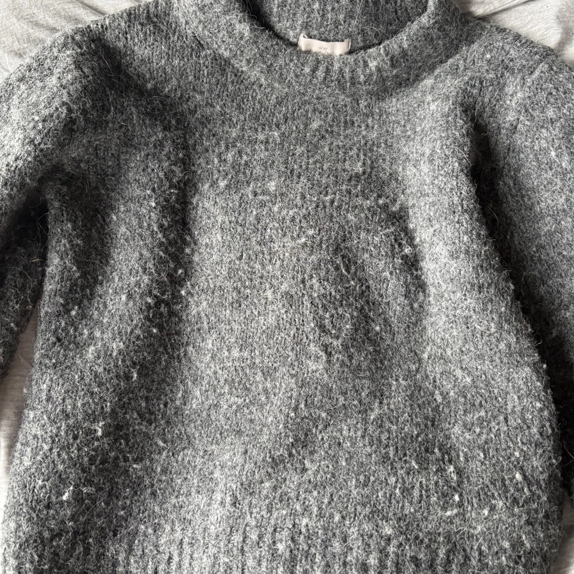 Grå stickad tröja från H&M - 2