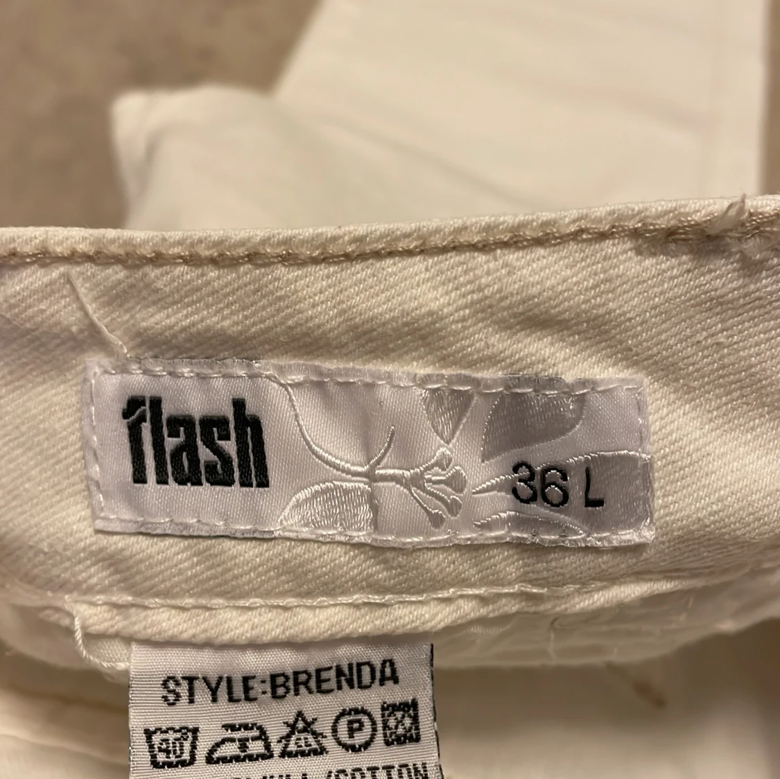 Vita jeans från Flach  - 3