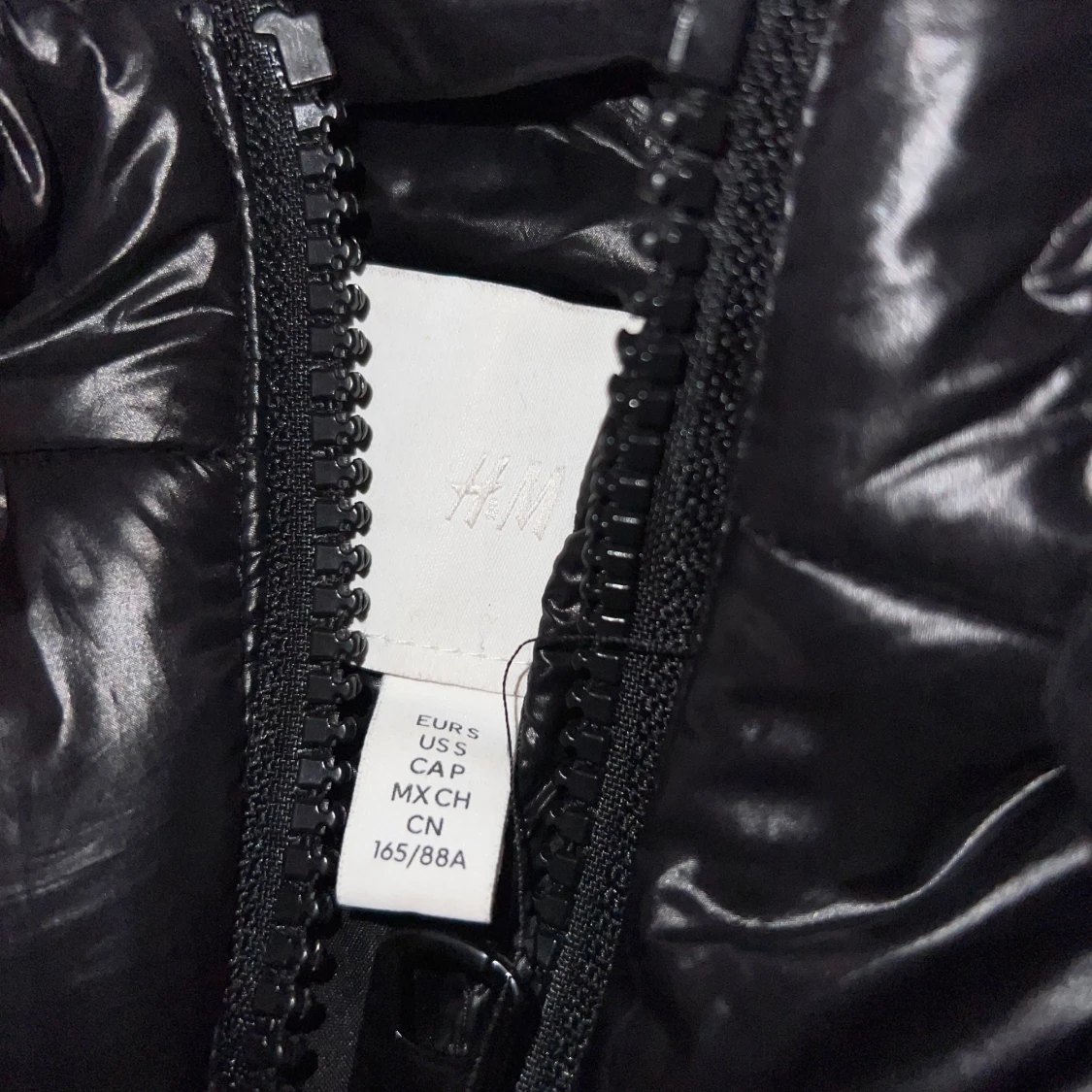 Svart dunväst från H&M - 2