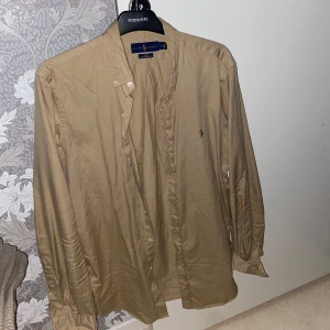 Ralph lauren skjorta - Storlek M slim fit, kom med prisförslag😁 