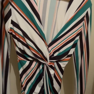 Klänning - Nelly  - Använd bara några gånger 