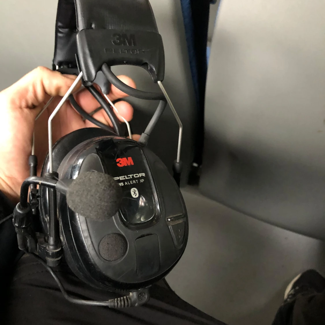 PELTORHÖRLURAR  - 90