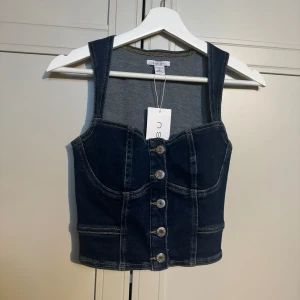 Jeanstopp helt ny - Aldrig använt denna, prislappen kvar! Nypris 179:- 🤍