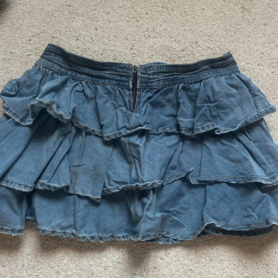 Blå denim volangkjol från Blanco - 1