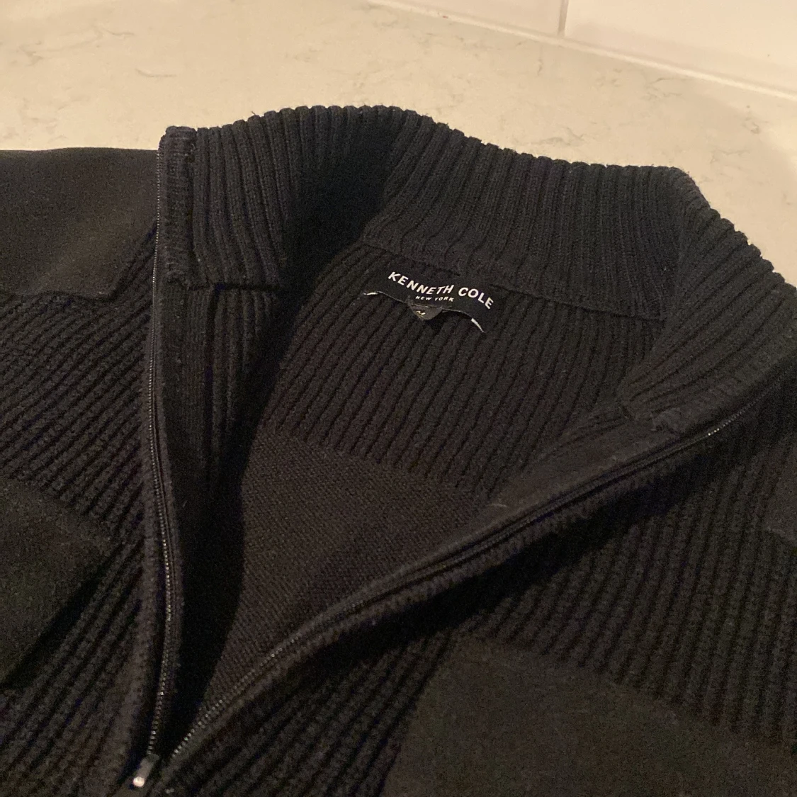 Kenneth Cole Zip - 90