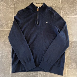 Morris Half Zip - Morris Merino Half/Quarter Zip || Nypris runt 1800 || Storlek L, passar M! || Nyskick || Tveka inte att höra av dig om du har frågor