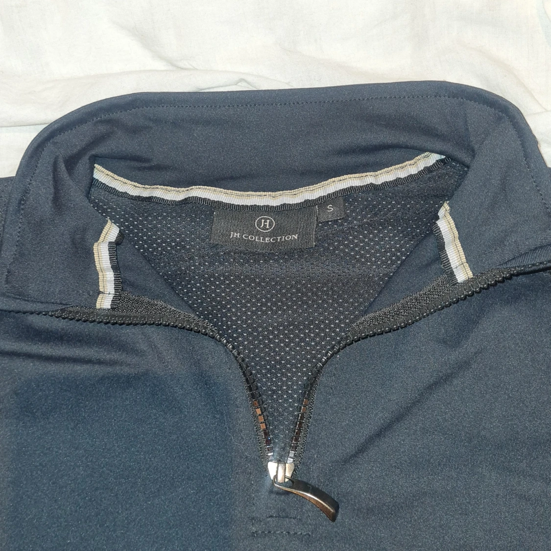 Svart tröja från H Collection - 1