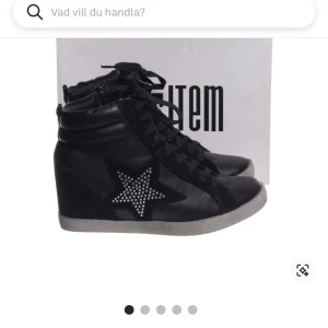 SÖKERRR VITA ELLER SVARTA  - SÖKERTRR