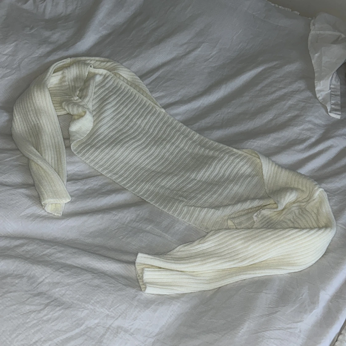 Vit ribbad kofta - 90