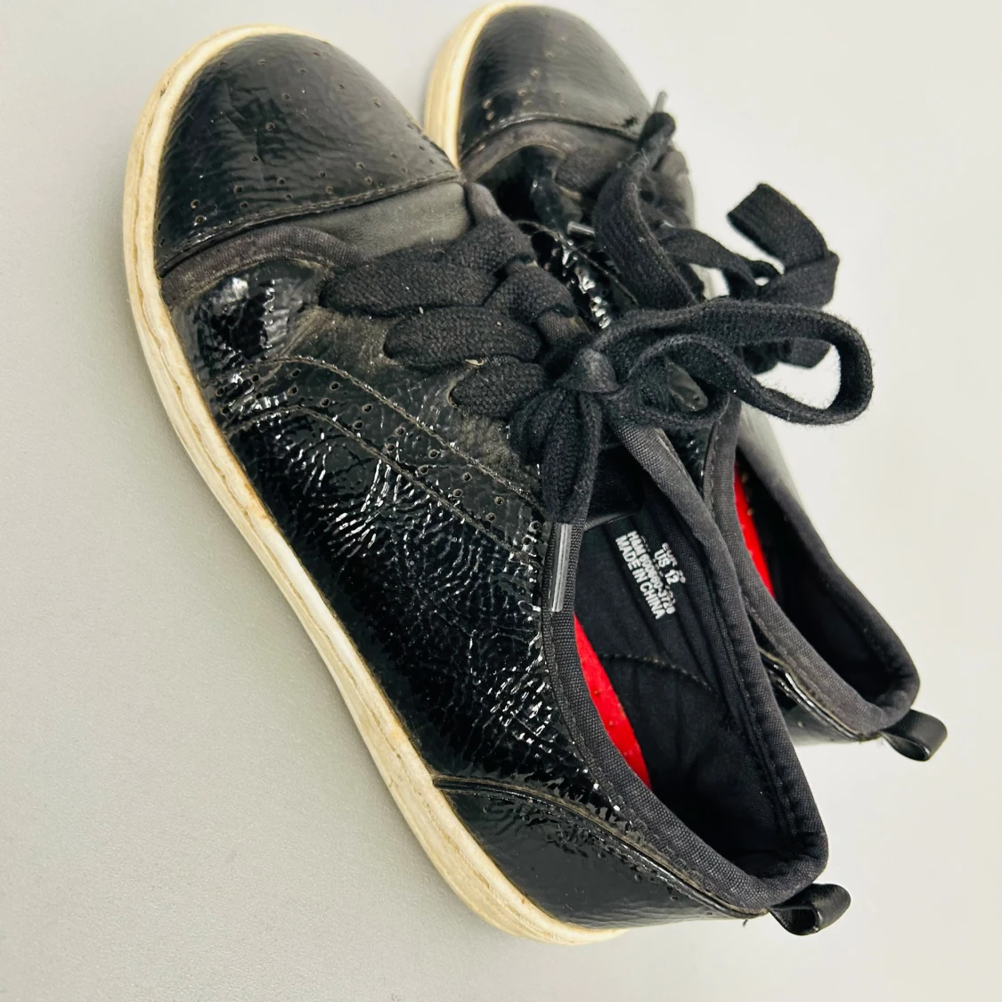 Svarta sneakers från H&M - 90