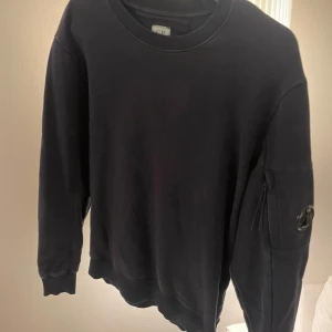  C.P. Company tröja svart - Svart C.P Company tröja. Storlek M men passar S
