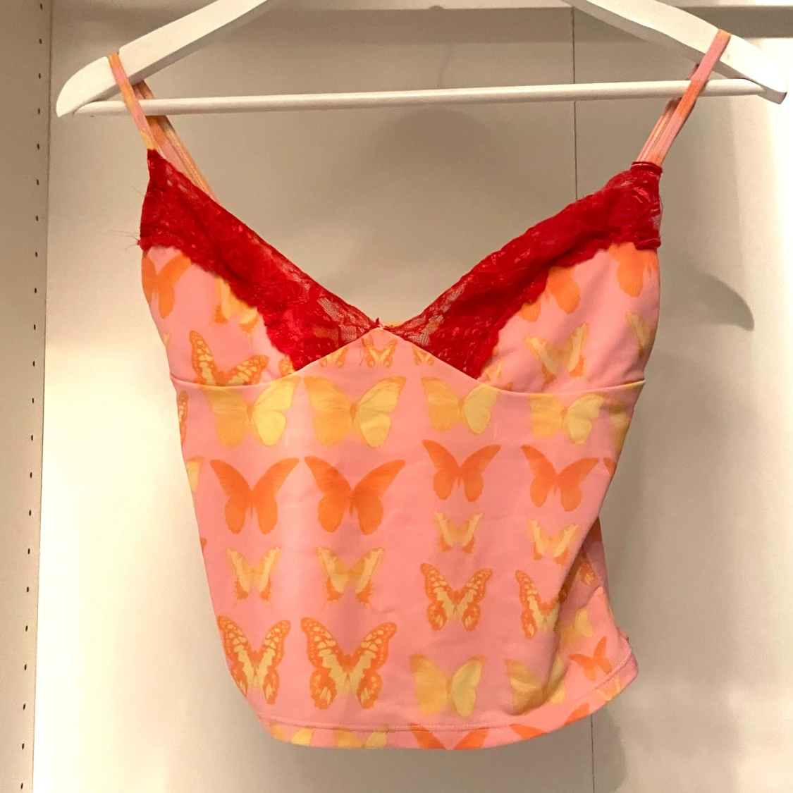 Rosa linnetopp med fjärilsmönster o-mighty  - 91