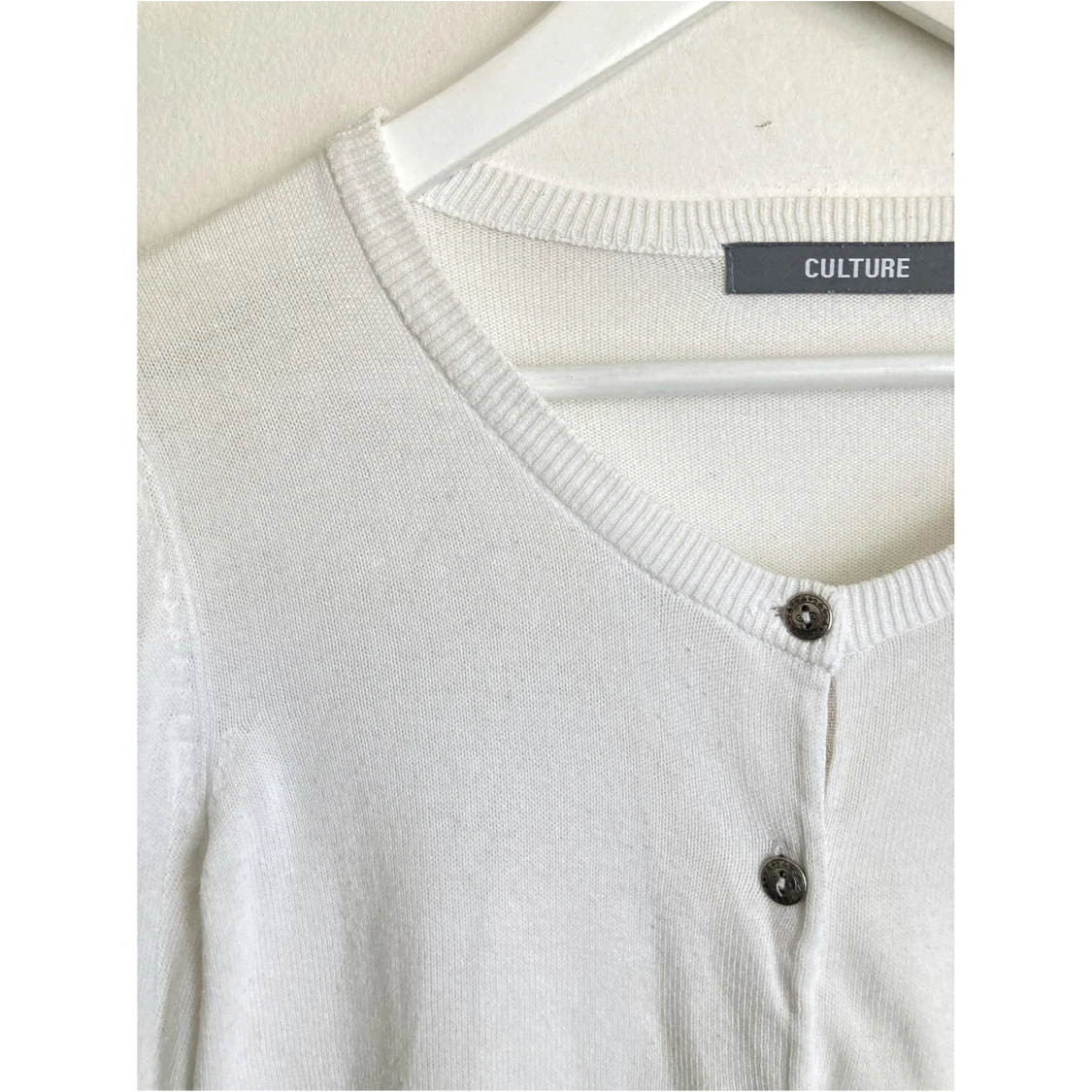 Vit finstickad kofta, M 38, bomull, klassisk, knappar, stilren, enkel, cardigan - 91