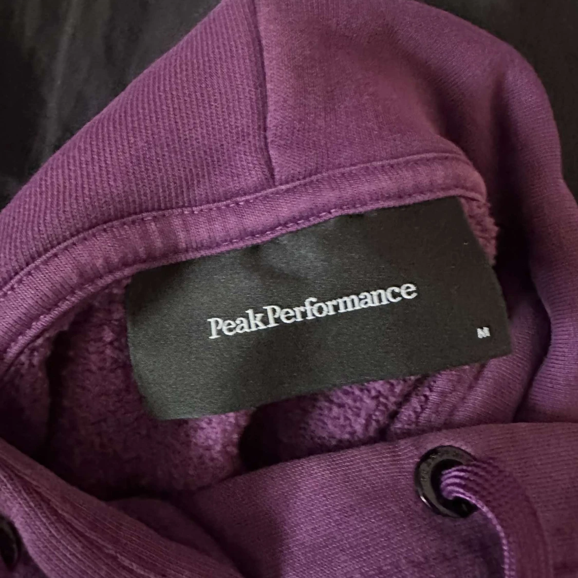 Lila hoodie från Peak Performance - 91