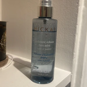 Face mist - Hickap face mist något använd, 100ml