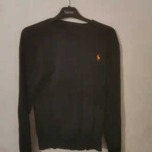 Ralph lauren sweatshirt  - Ralph lauren sweatshirt. Välanvänd i fint skick. 