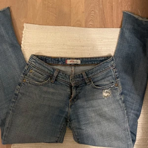 Levis vintage bootcut  - Lågmidjade vintage bootcut jeans 