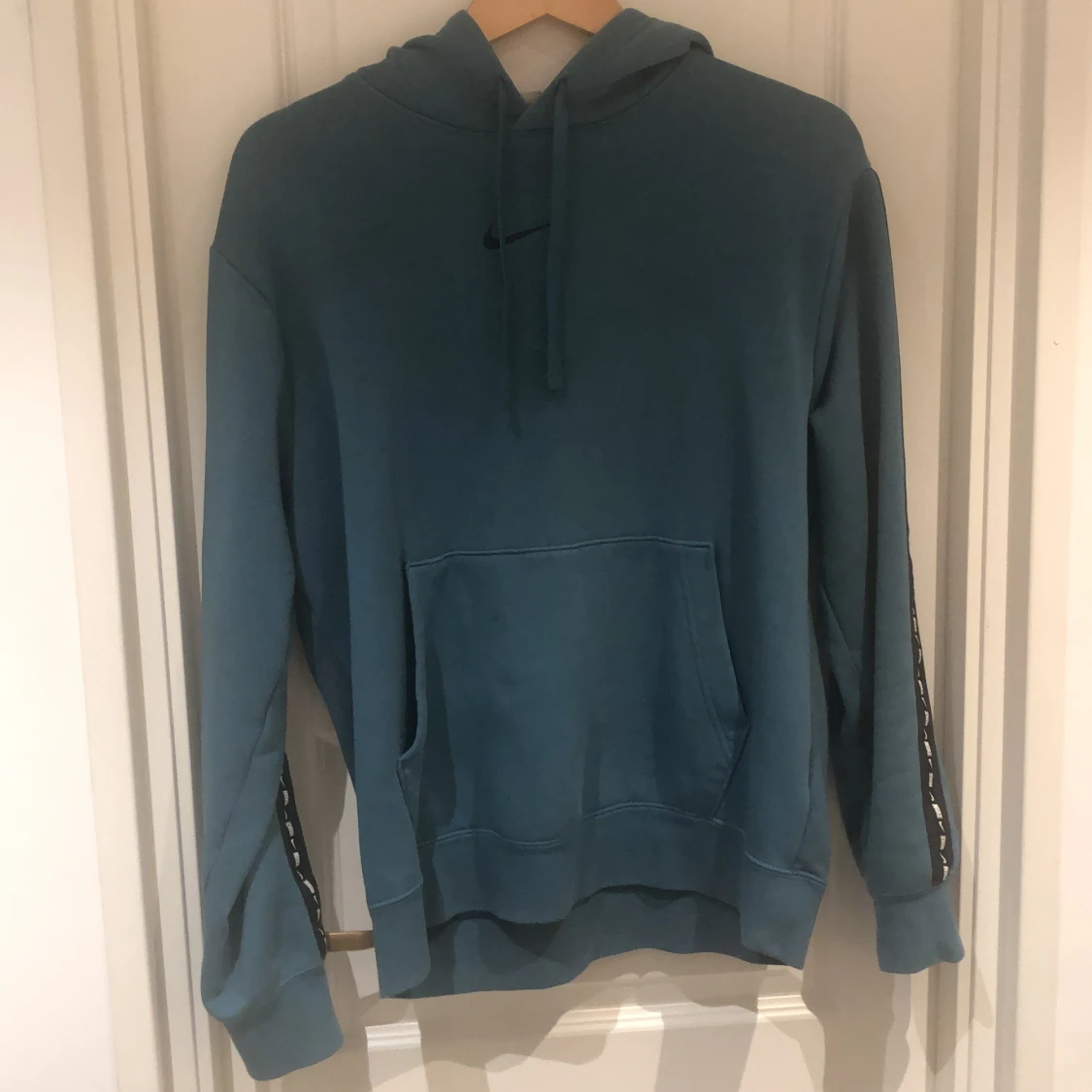 Blå hoodie från Nike