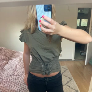 Coolt topp - Såå cool korsett liknande topp😍😍