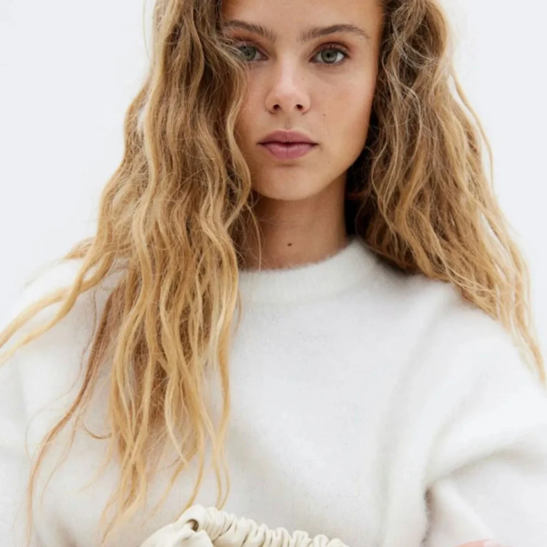 Vit stickad tröja - 91