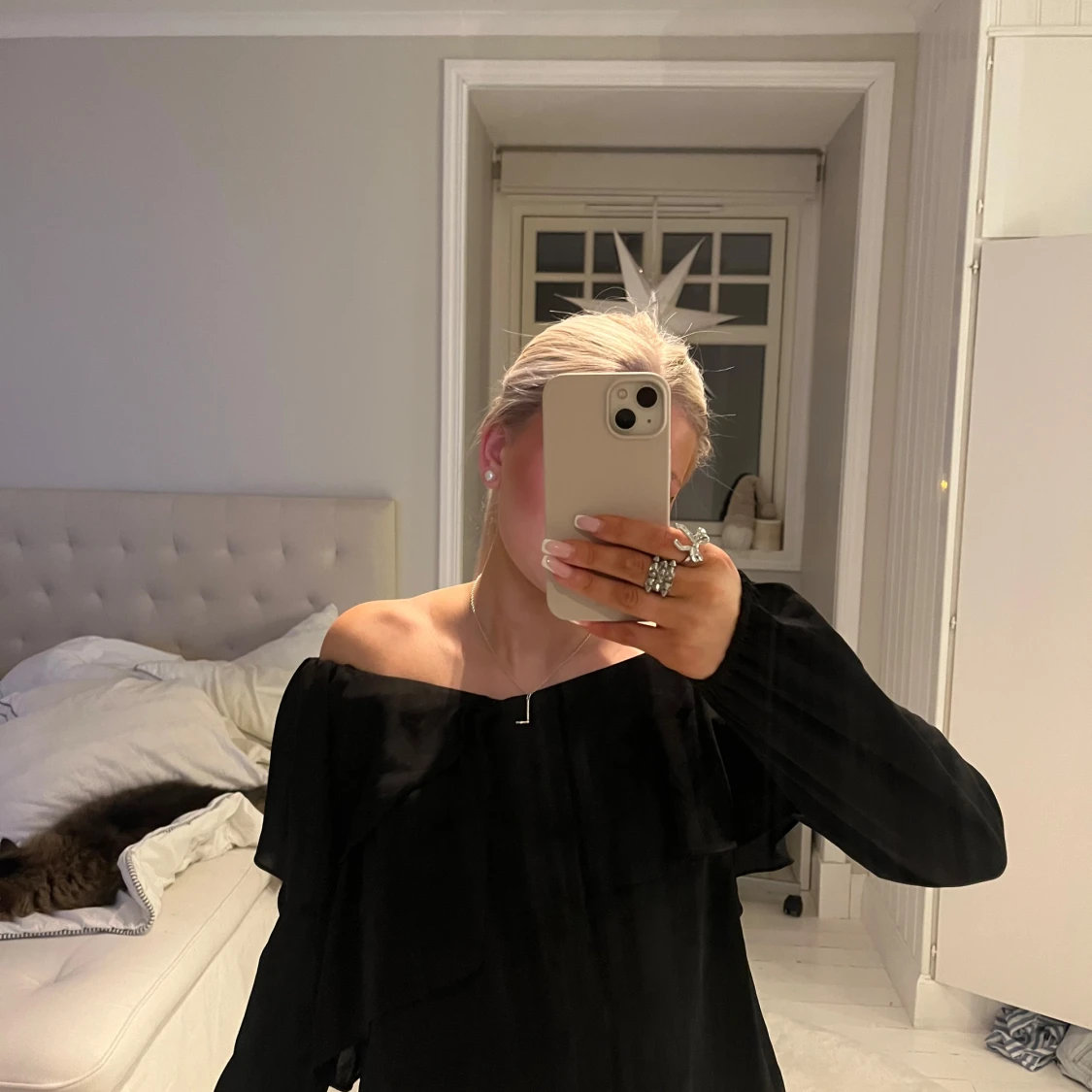 Svart offshoulder topp