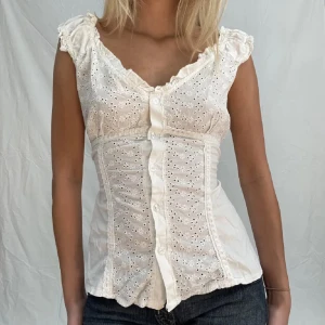  topp/ blus - så snygg topp i jätte bra skick!!! 