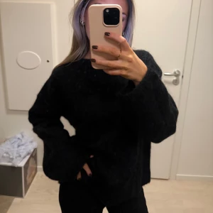 Mohair tröja - Superfin mohair stickad tröja från H&M Edition! Strl XS! Aldrig använd och har prislapp kvar! 