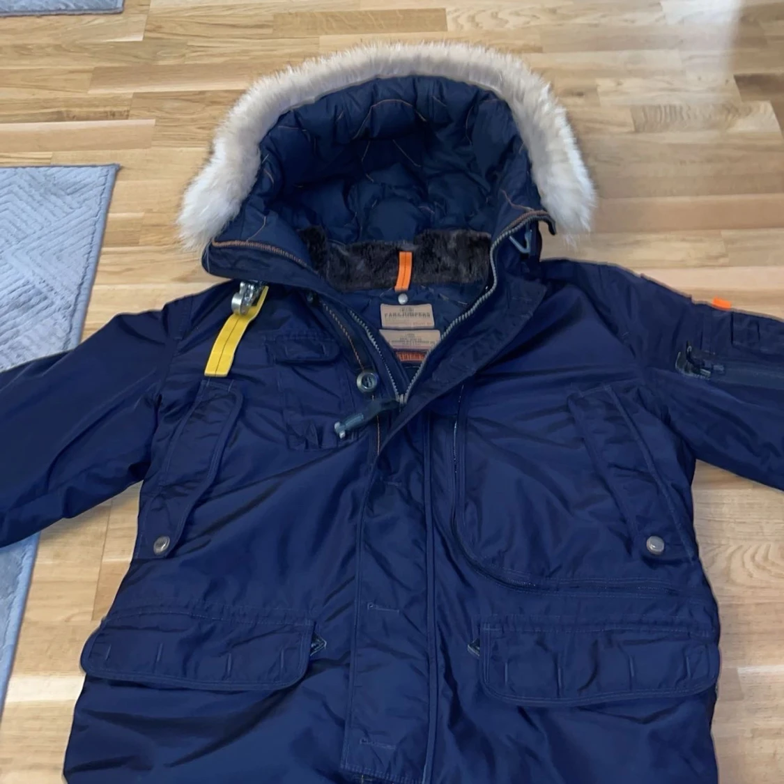 Blå vinterjacka från Parajumpers