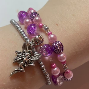 Tre armband rosa - Handgjorda armband i kvalitetspärlor❣️