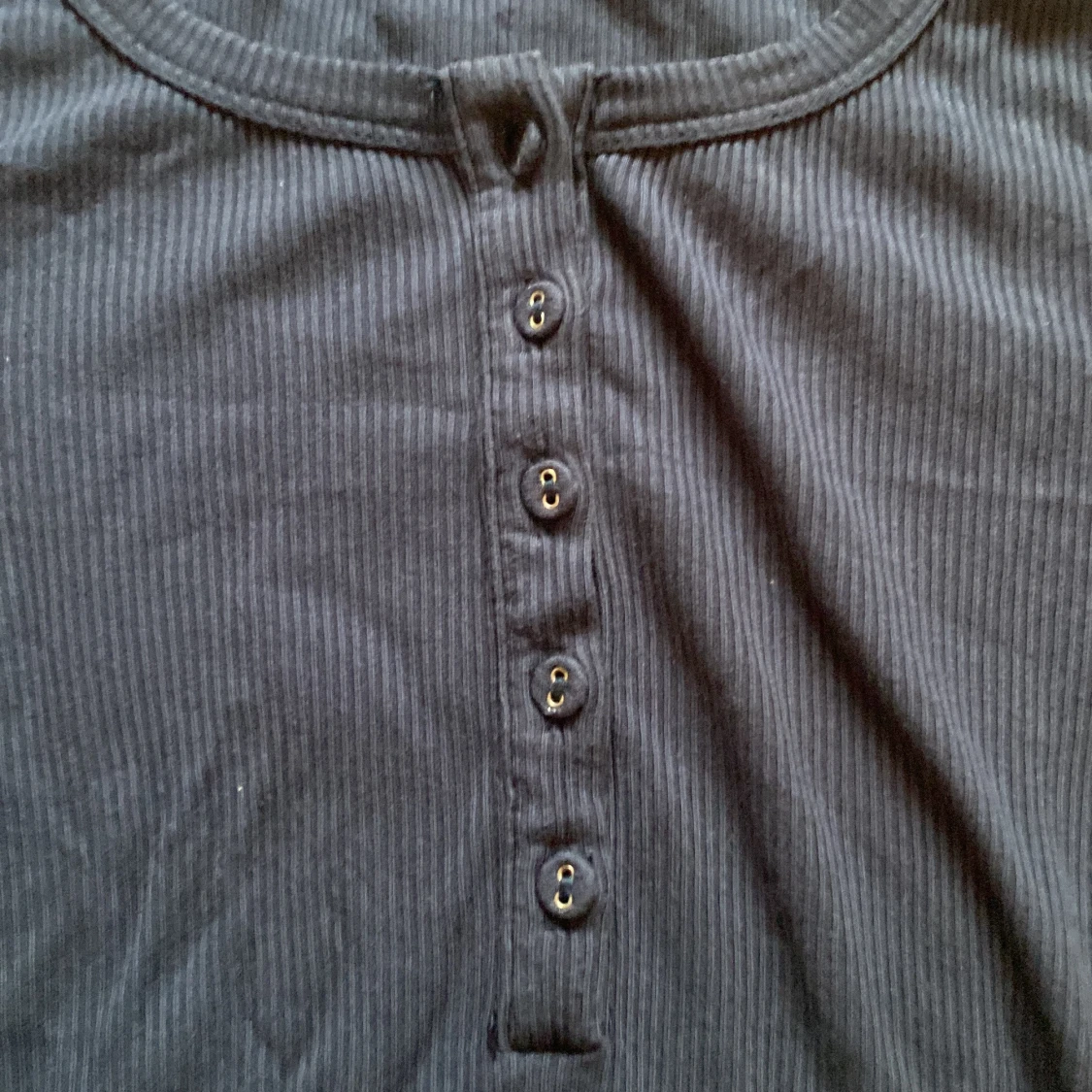 Marinblå ribbad tröja från Cider - 90