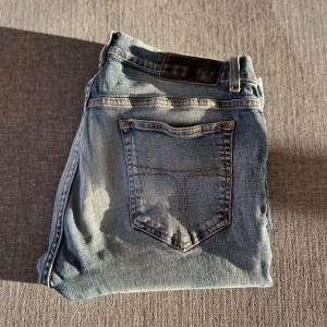 Tiger of sweden jeans - Riktigt snygga tiger of sweden jeans| Storleken är 31/32| Skick-8/10| Hör av er vid fler funderingar ☁️|