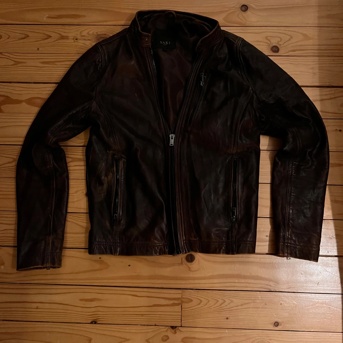 Saki läderjacka 
