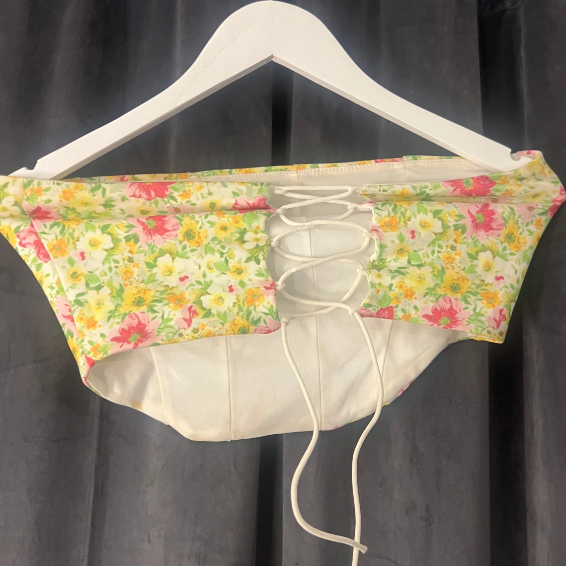 Blommig korsett från NLY One - 90