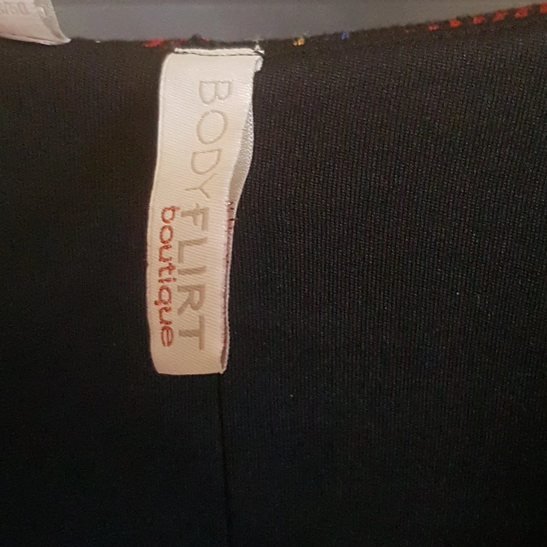 Rutig omlottklänning från Bodyflirt - 91