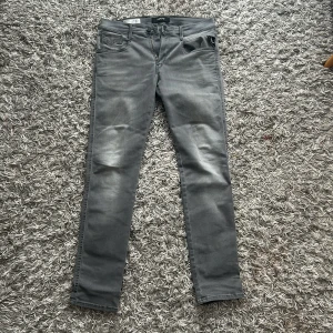 Replay anbass  - Replay anbass jeans | skick 8/10 | strl 32/32 | mitt pris 459