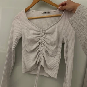 Tröja  - Säljer denna tröja köpt från New Yorker. 