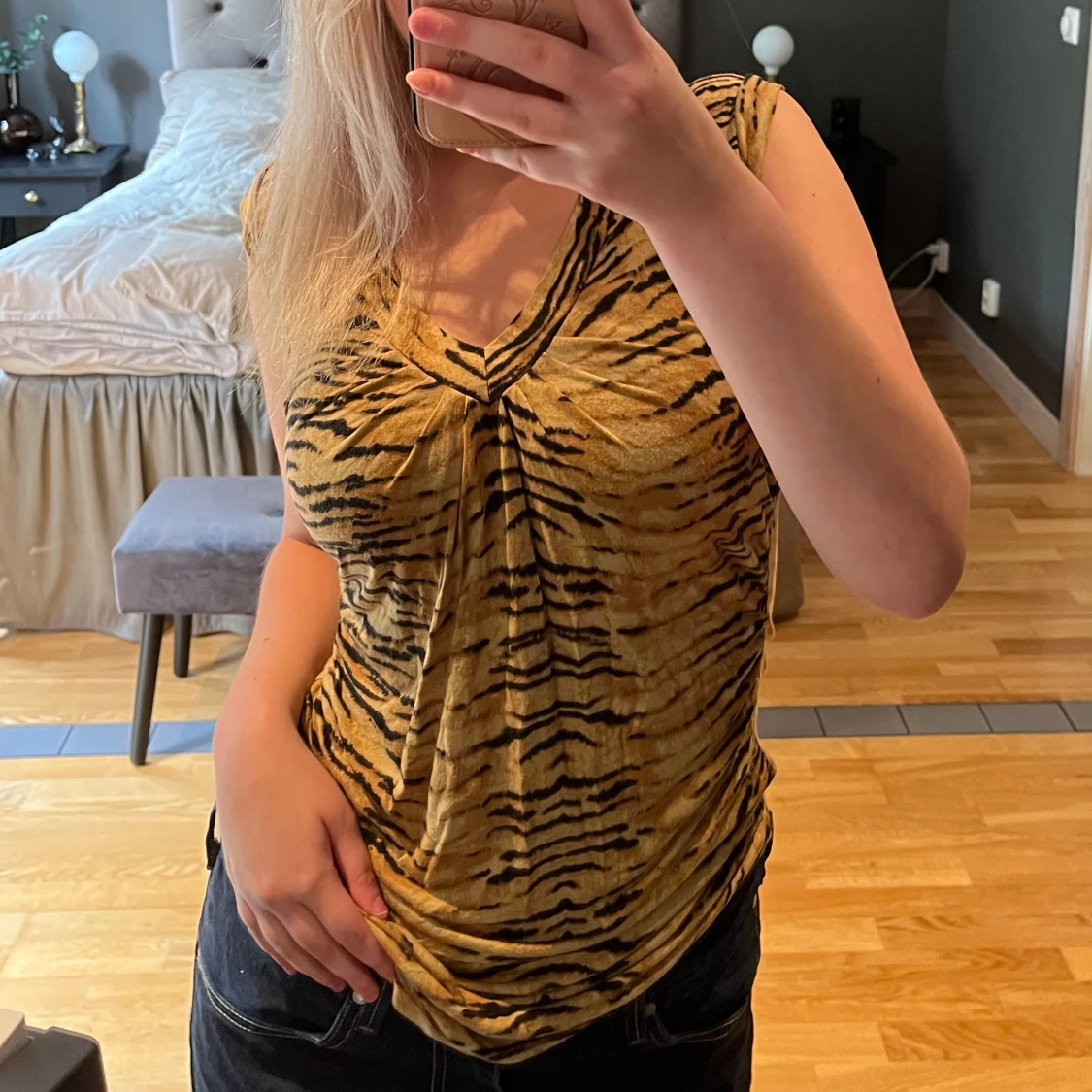 Tigermönstrad topp från Zara