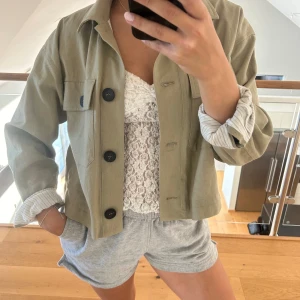 Overshirt Zara - Overshirt från Zara, aldrig använd. 