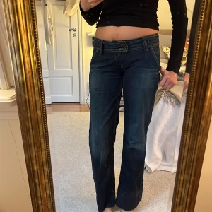 Y2K jeans - Low waist jeans. Så snygga. Super bra skick. 💗💗