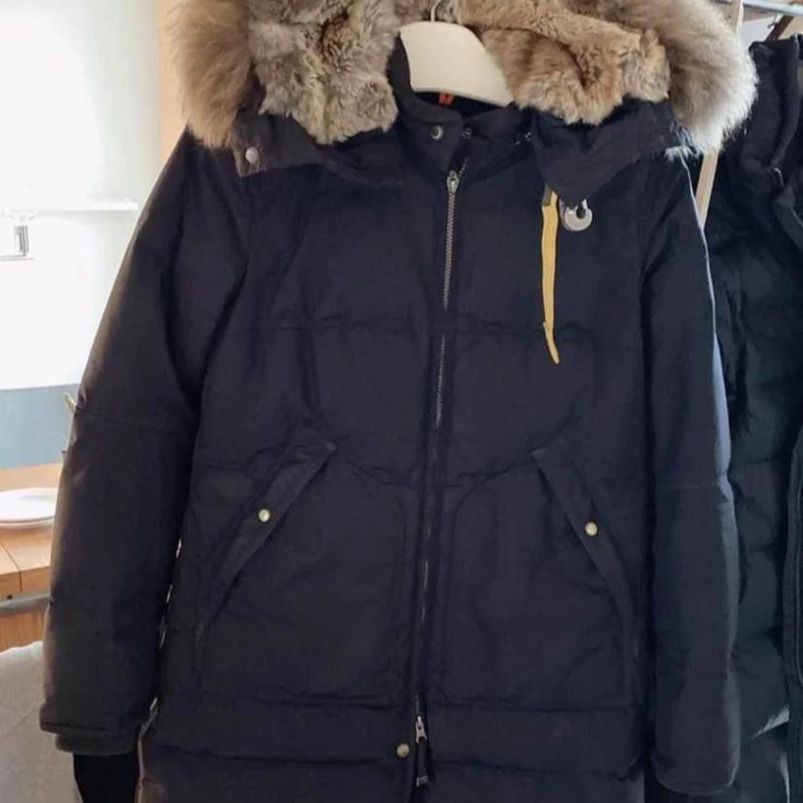 Mörkblå dunjacka från Parajumpers - 90