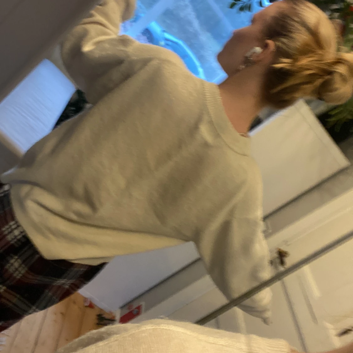 Beige tröja från H&M - 90